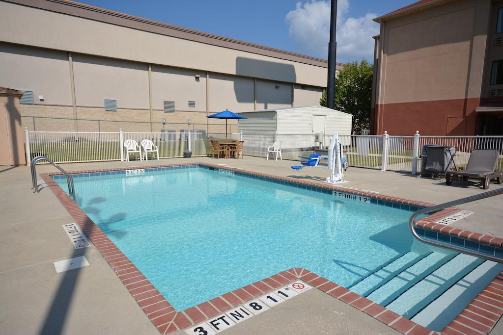 Comfort Inn & Suites Trussville I-59 Exit 141 Екстериор снимка