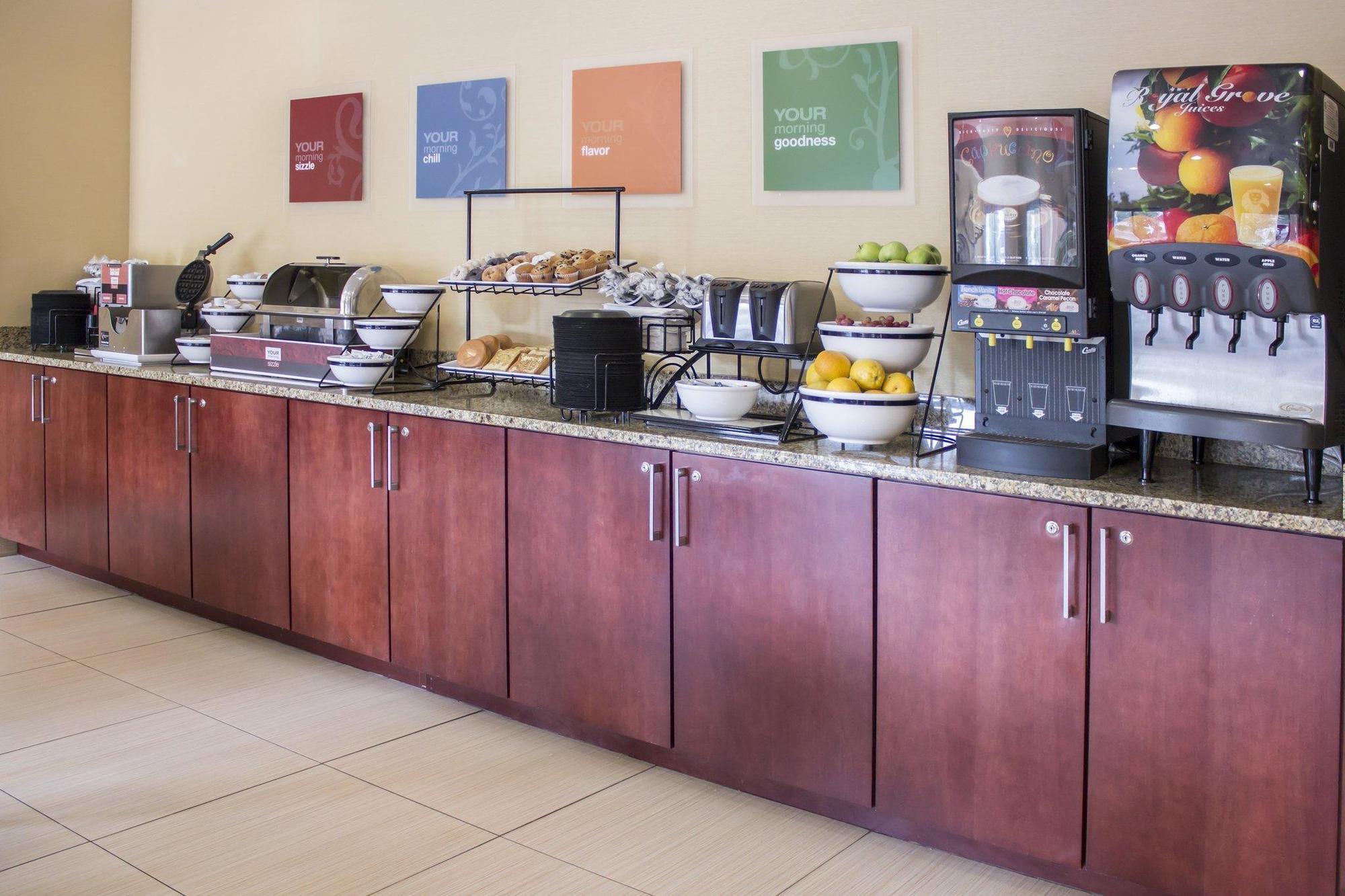 Comfort Inn & Suites Trussville I-59 Exit 141 Екстериор снимка
